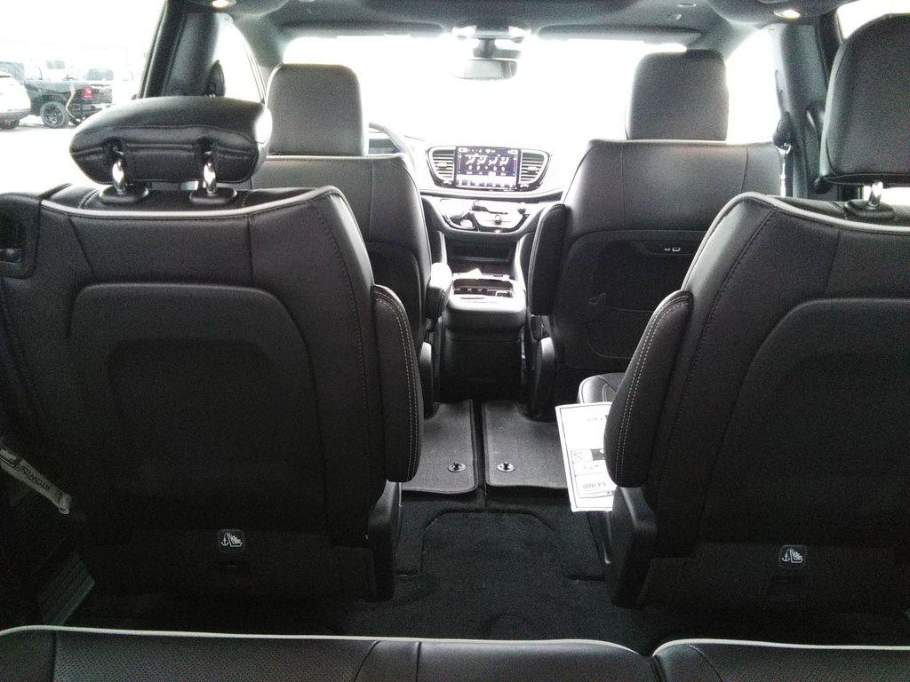 new 2026 Chrysler Pacifica car, priced at $49,977