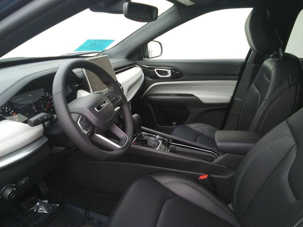 new 2026 Jeep Compass car, priced at $33,977