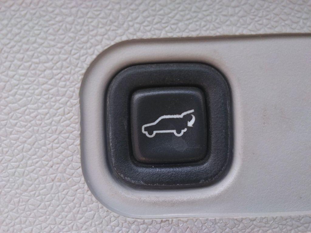 used 2011 Chevrolet Suburban car, priced at $5,959