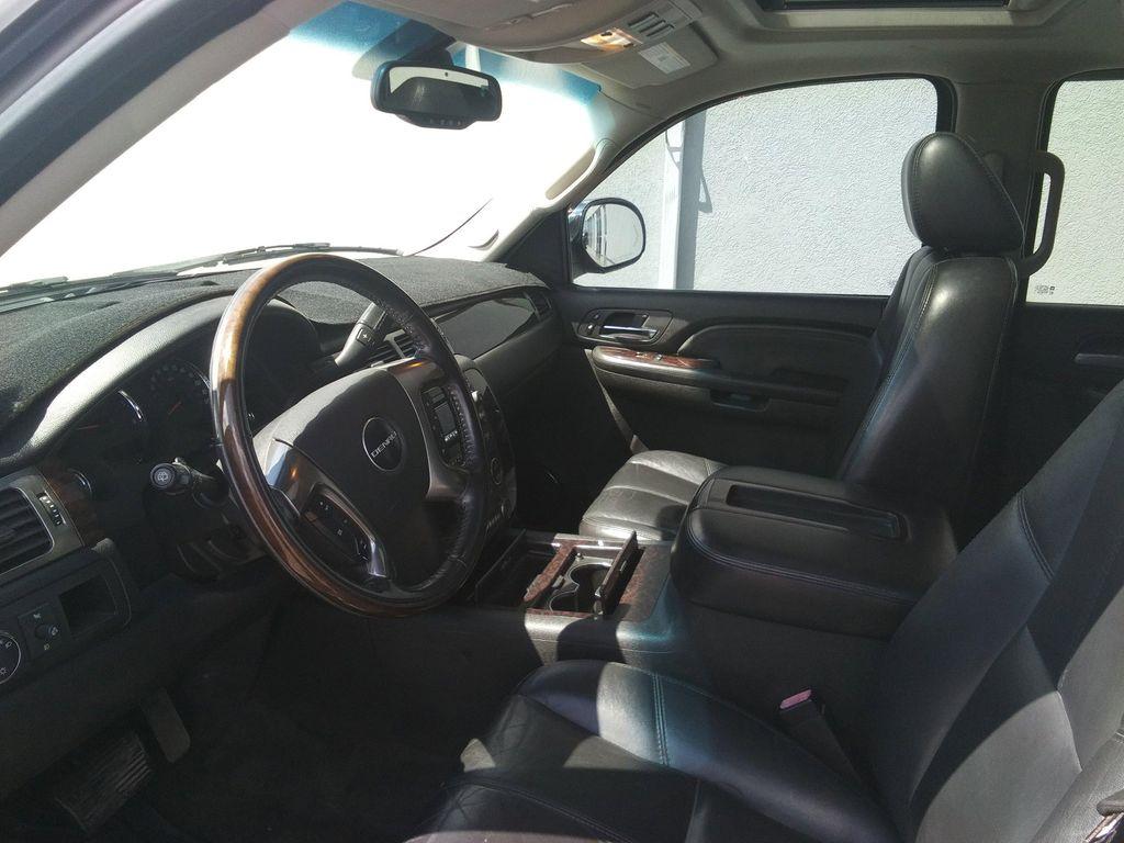 used 2007 GMC Yukon car, priced at $7,999