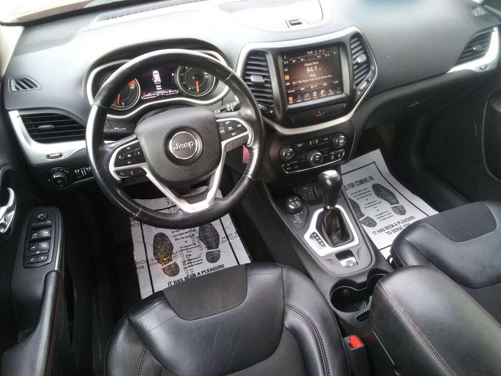 used 2016 Jeep Cherokee car, priced at $12,999