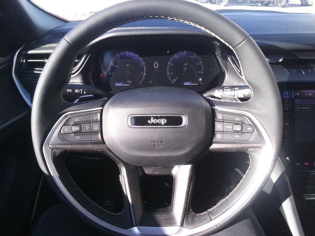 new 2026 Jeep Grand Cherokee car, priced at $49,977