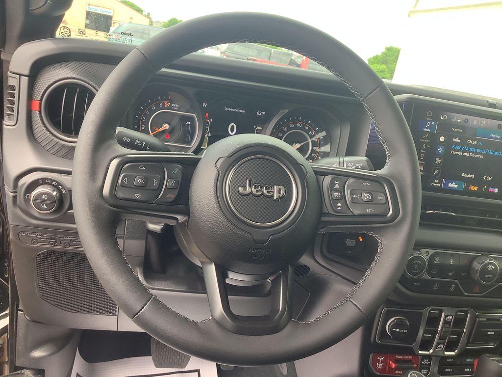 new 2026 Jeep Gladiator car, priced at $55,977