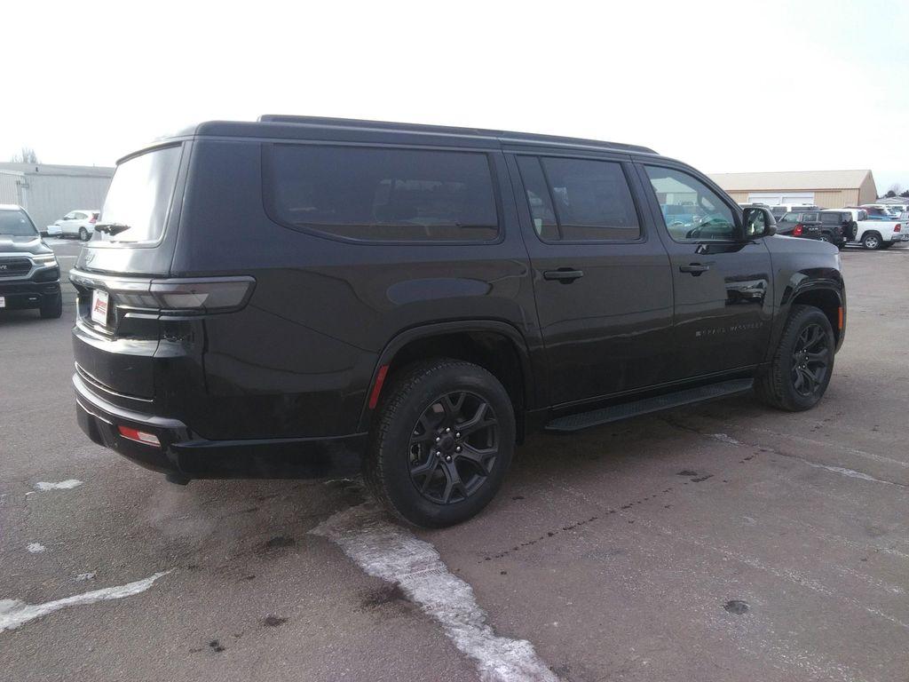 new 2026 Jeep Grand Wagoneer L car, priced at $77,977