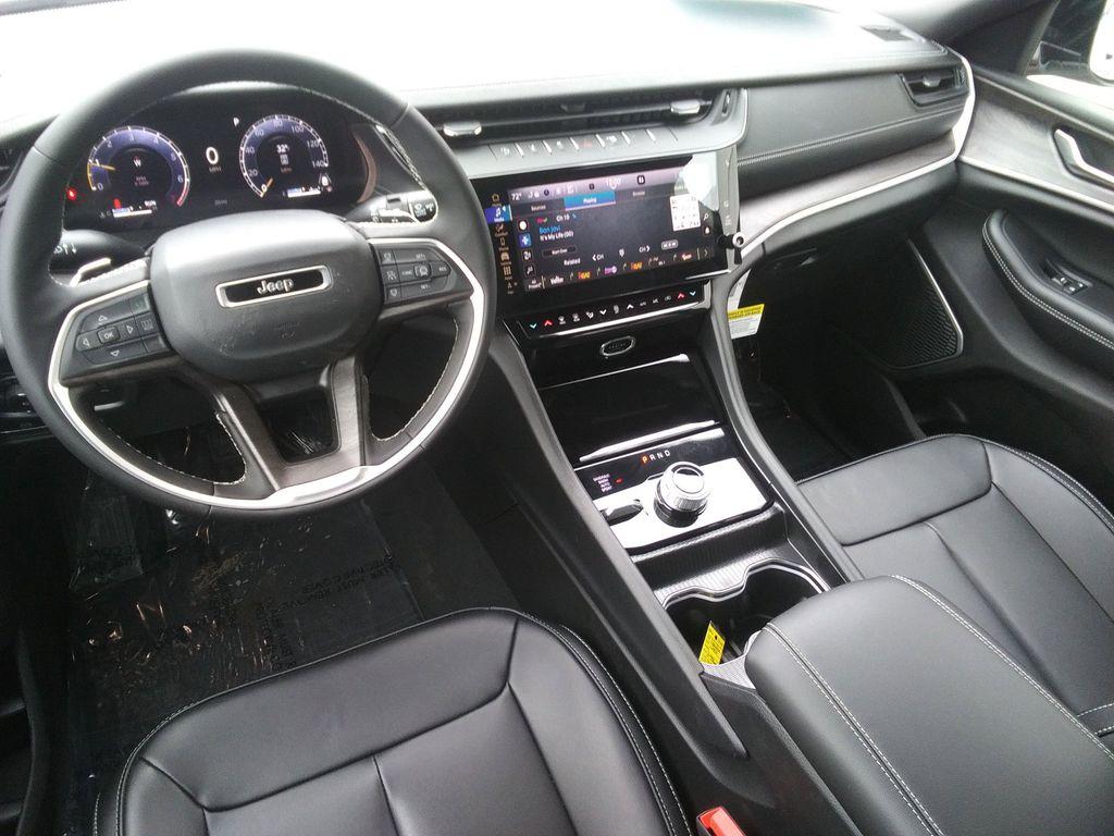 new 2026 Jeep Grand Cherokee car, priced at $48,477