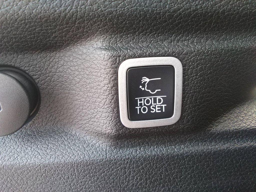 new 2025 Jeep Grand Cherokee L car, priced at $46,477