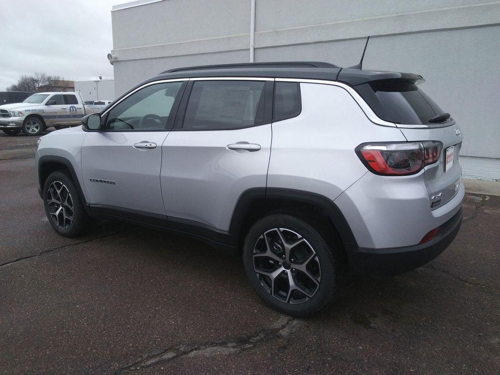 new 2026 Jeep Compass car, priced at $33,977