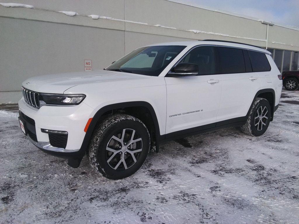 new 2025 Jeep Grand Cherokee L car, priced at $46,477