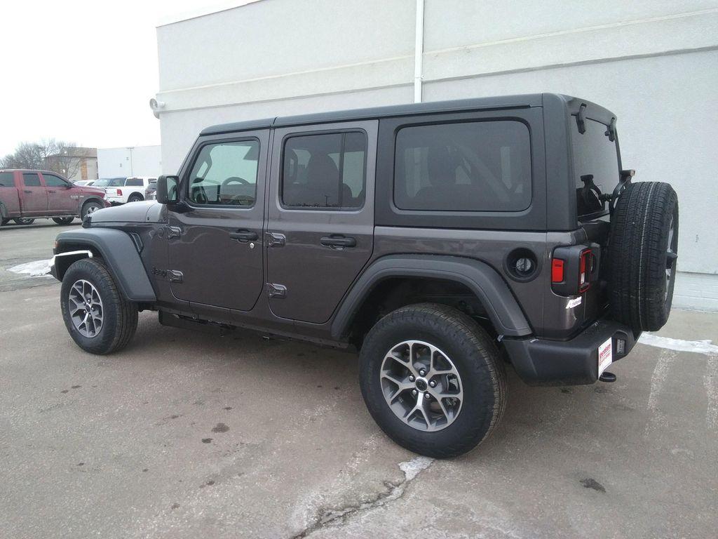 new 2026 Jeep Wrangler car, priced at $47,977
