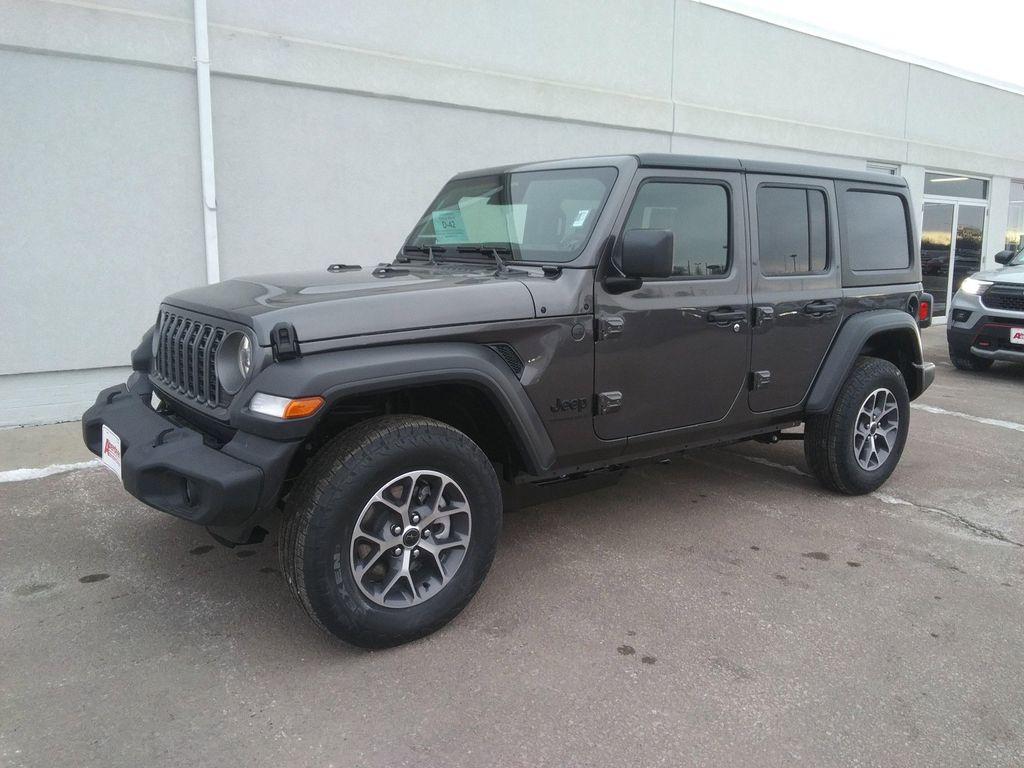 new 2026 Jeep Wrangler car, priced at $47,977