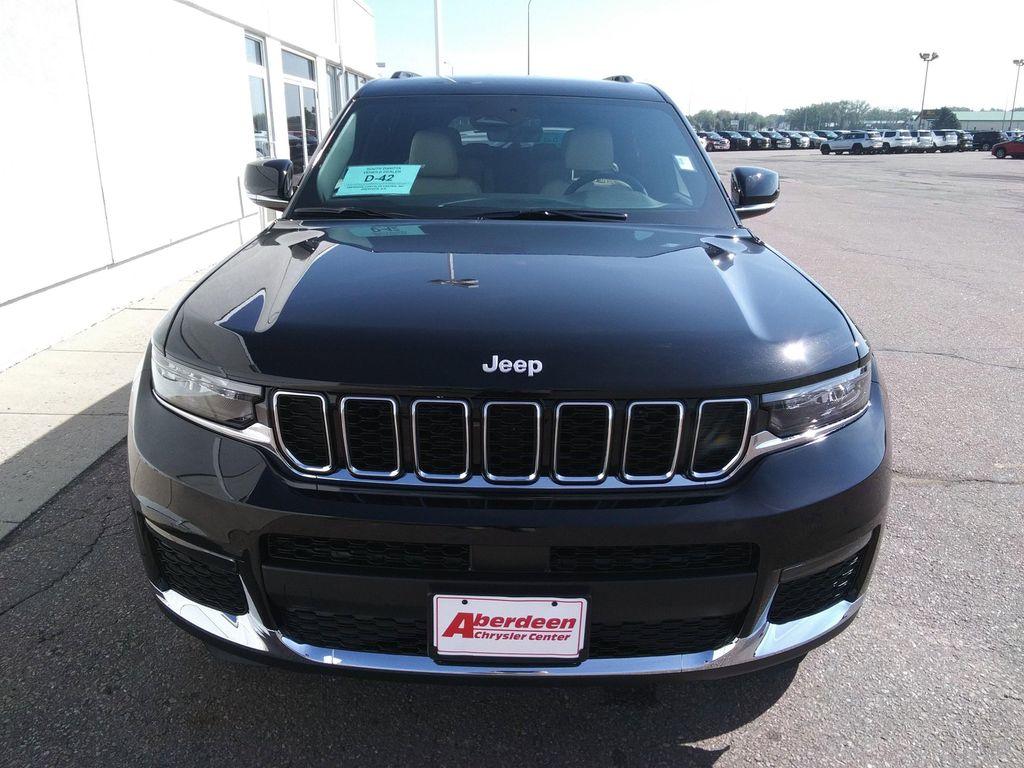 new 2025 Jeep Grand Cherokee L car, priced at $46,977