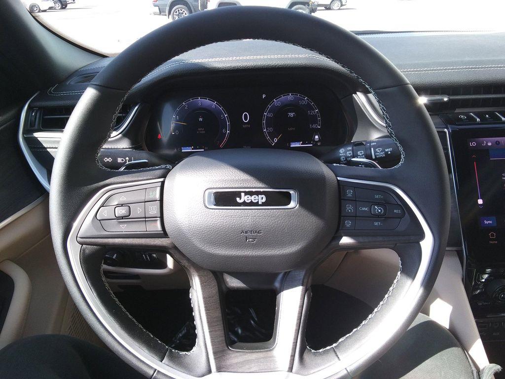 new 2025 Jeep Grand Cherokee L car, priced at $46,977