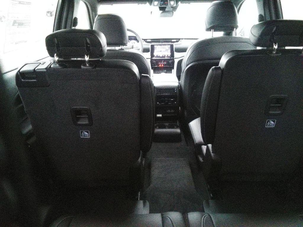 new 2025 Jeep Grand Cherokee L car, priced at $45,977