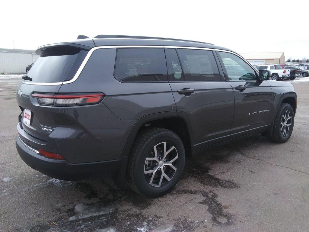 new 2025 Jeep Grand Cherokee L car, priced at $46,977