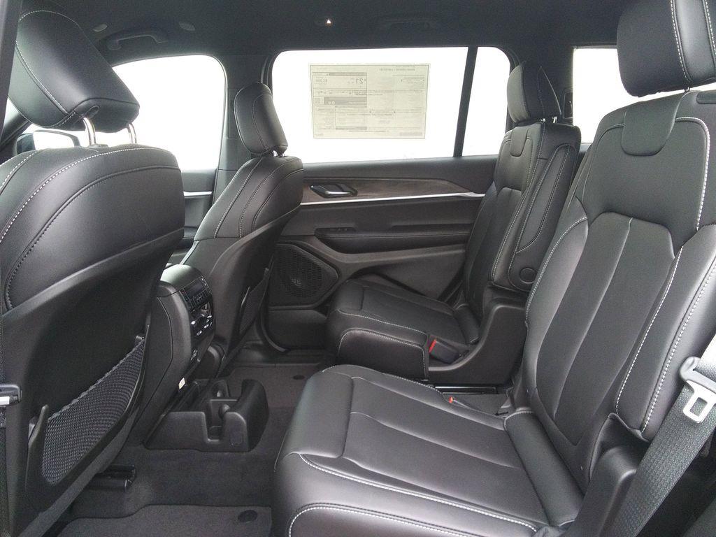 new 2025 Jeep Grand Cherokee L car, priced at $46,977