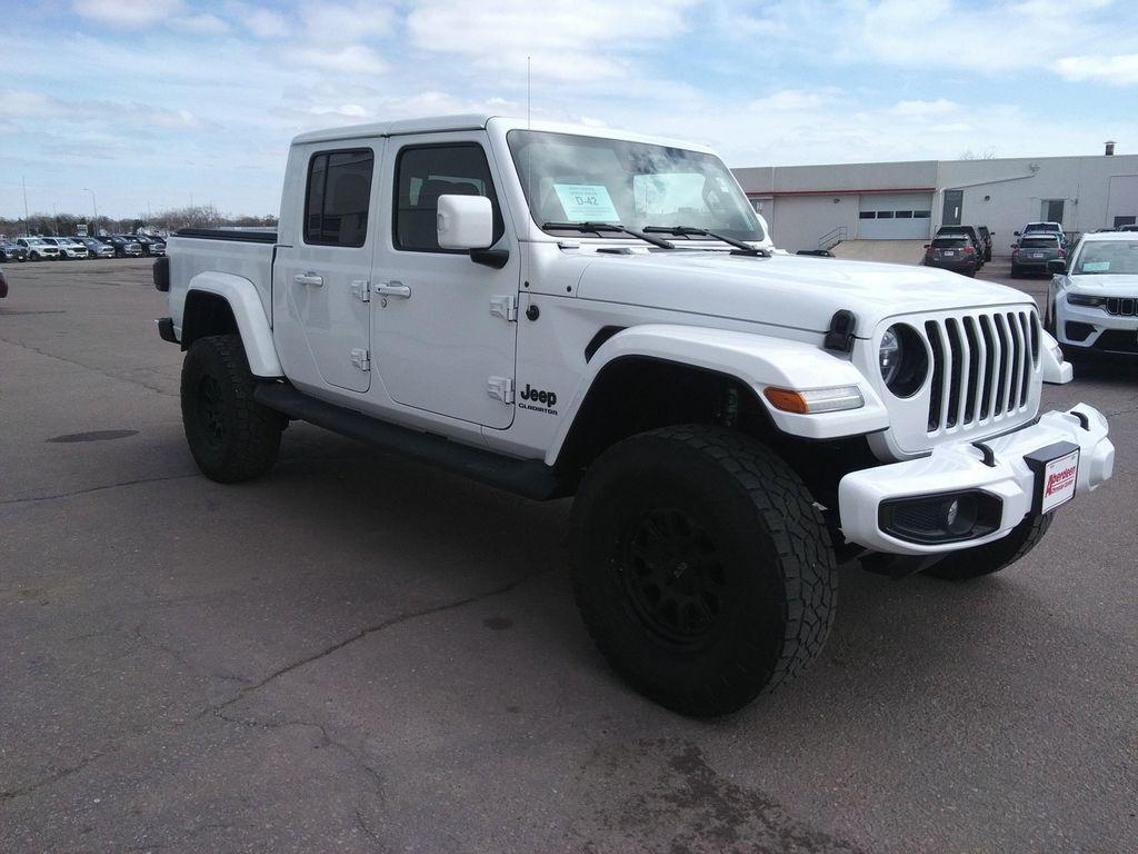 used 2022 Jeep Gladiator car, priced at $34,975