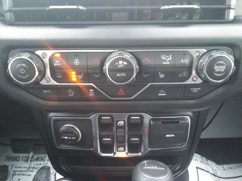 new 2026 Jeep Gladiator car, priced at $47,477