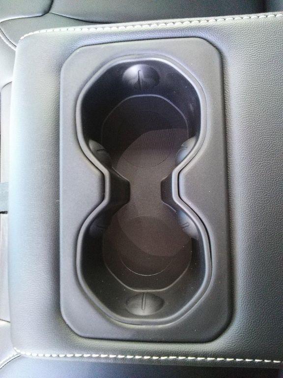 new 2025 Jeep Grand Cherokee car, priced at $44,977