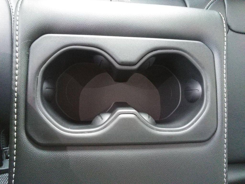 new 2025 Jeep Grand Cherokee car, priced at $47,477