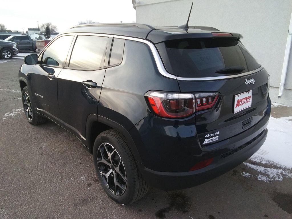 new 2026 Jeep Compass car, priced at $33,977