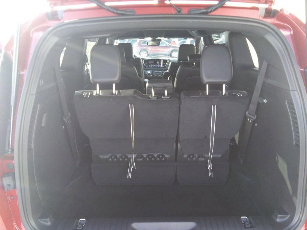 new 2026 Chrysler Pacifica car, priced at $46,977