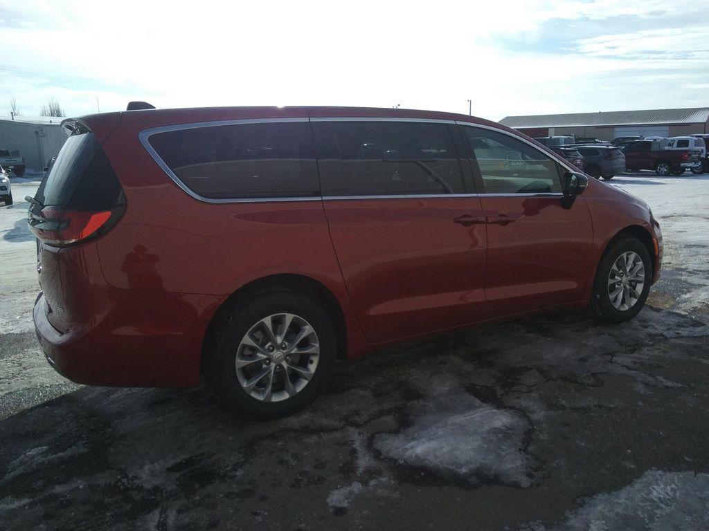 new 2026 Chrysler Pacifica car, priced at $46,977