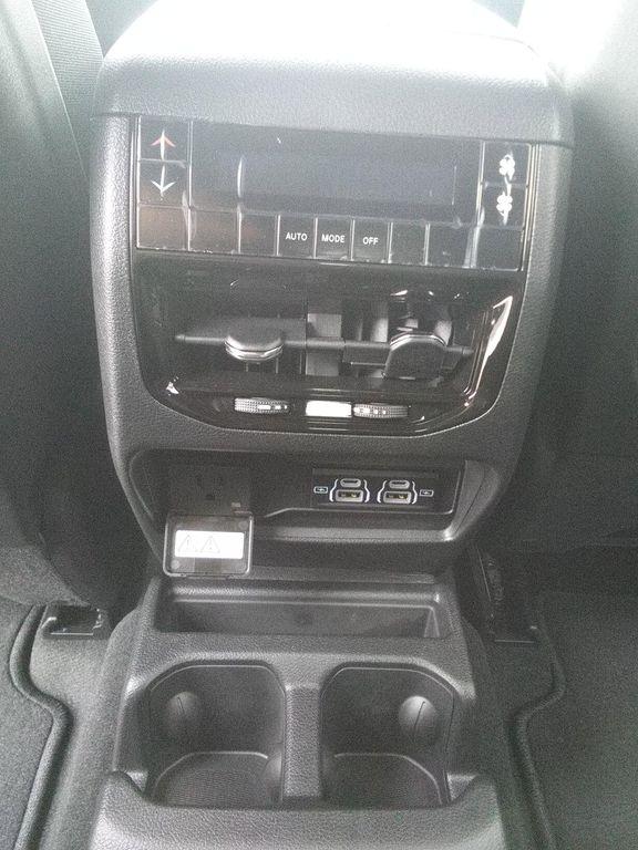 new 2025 Jeep Grand Cherokee L car, priced at $46,977