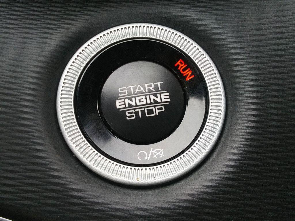 new 2025 Jeep Grand Cherokee L car, priced at $46,977