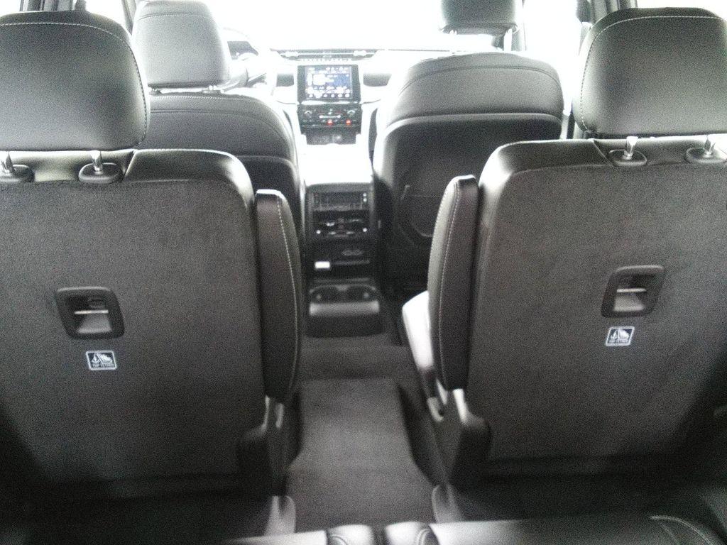 new 2025 Jeep Grand Cherokee L car, priced at $46,977