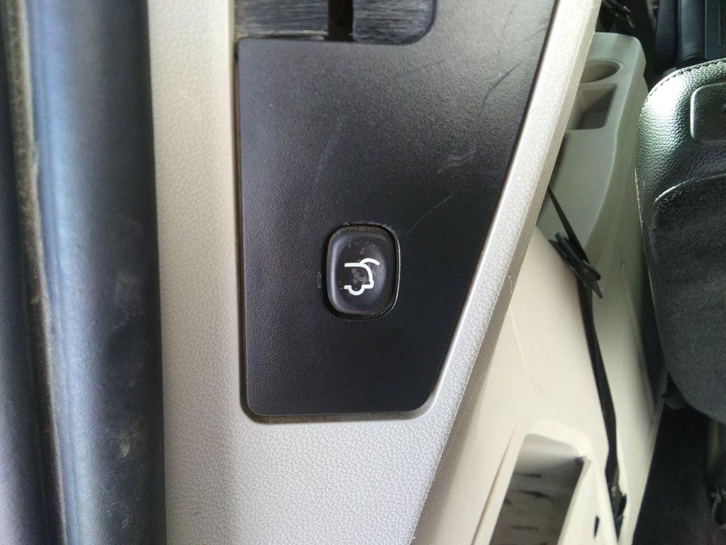 used 2013 Chrysler Town & Country car, priced at $5,999