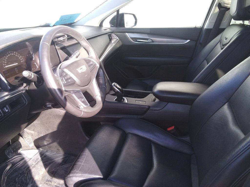 used 2017 Cadillac XT5 car, priced at $15,950