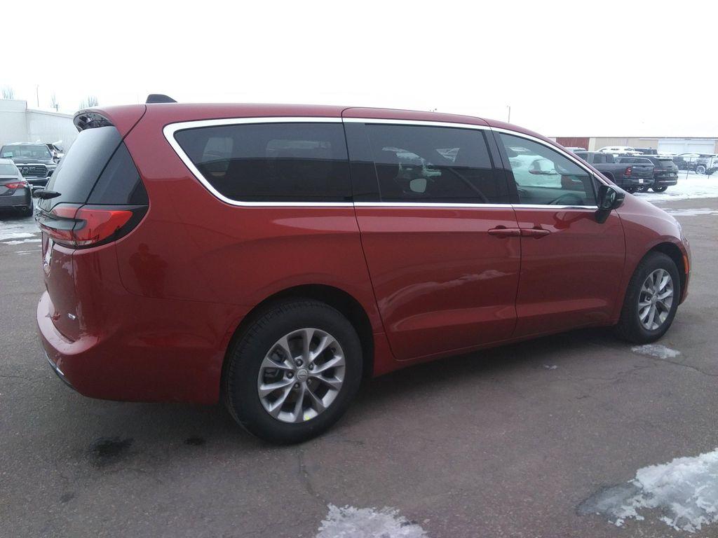 new 2026 Chrysler Pacifica car, priced at $44,477