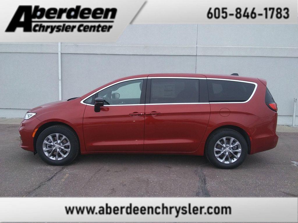 new 2026 Chrysler Pacifica car, priced at $44,477