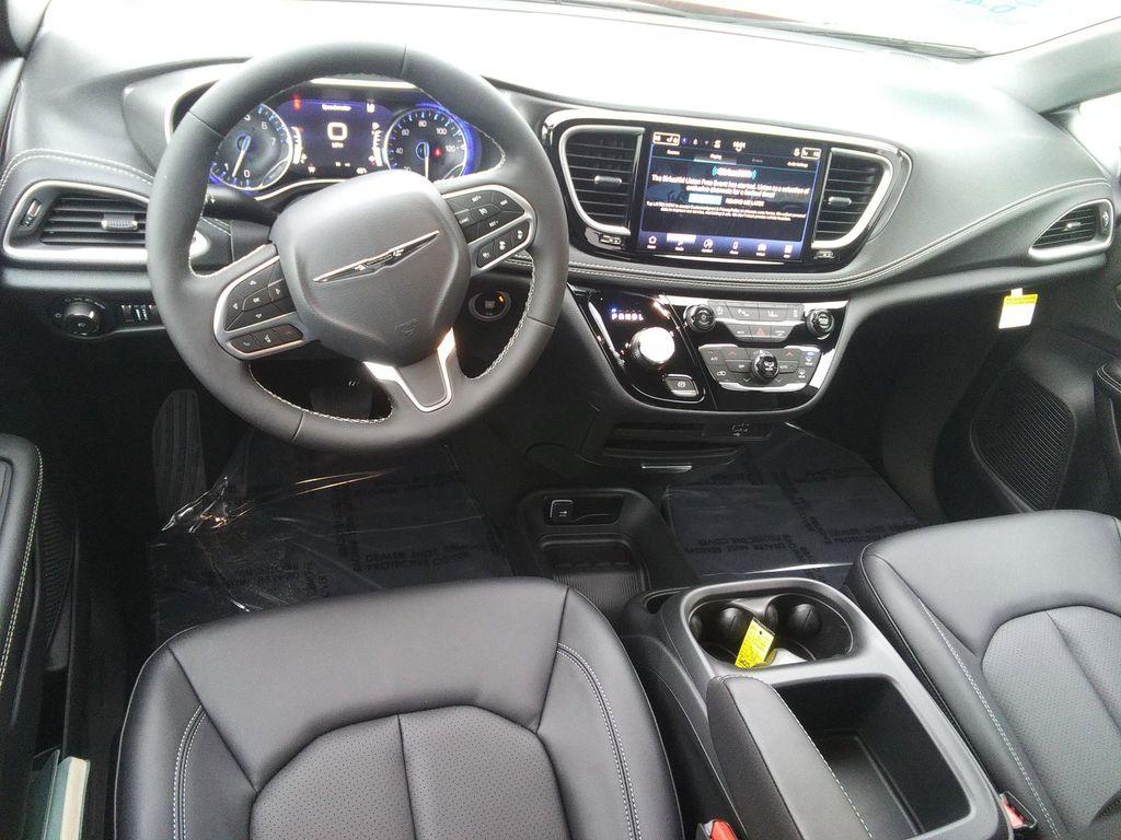 new 2026 Chrysler Pacifica car, priced at $44,477