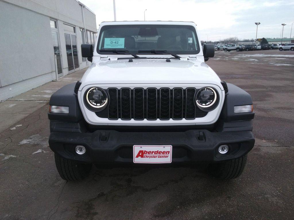 new 2026 Jeep Wrangler car, priced at $47,977