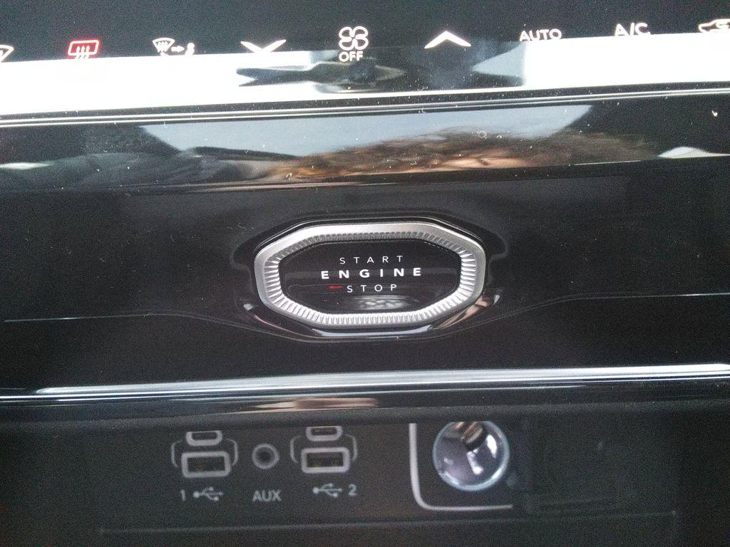 new 2026 Jeep Grand Cherokee car, priced at $48,977