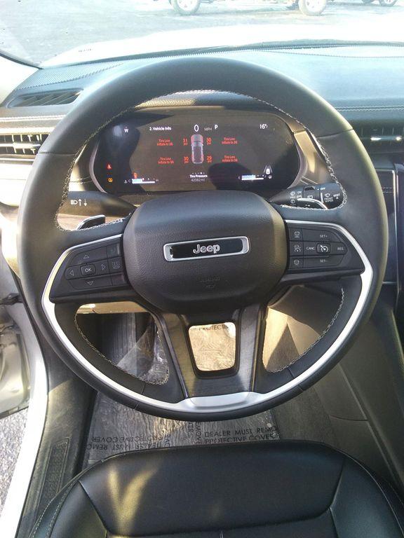 used 2024 Jeep Grand Cherokee car, priced at $32,975