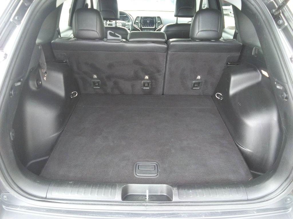 used 2019 Jeep Cherokee car, priced at $16,975