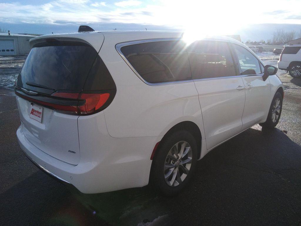 new 2026 Chrysler Pacifica car, priced at $44,977