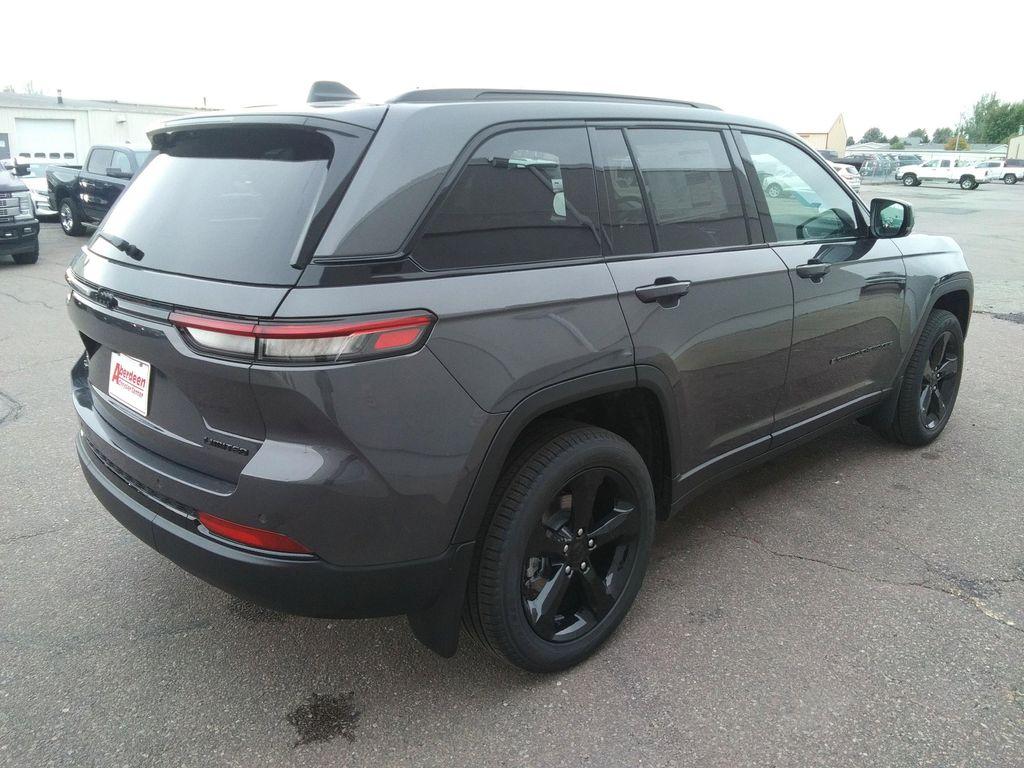 new 2025 Jeep Grand Cherokee car, priced at $47,477