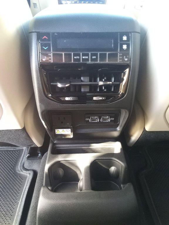 new 2025 Jeep Grand Cherokee L car, priced at $46,977