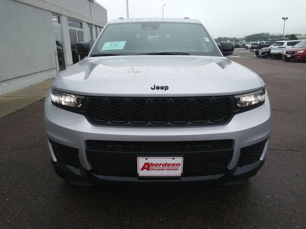 used 2025 Jeep Grand Cherokee L car, priced at $46,977