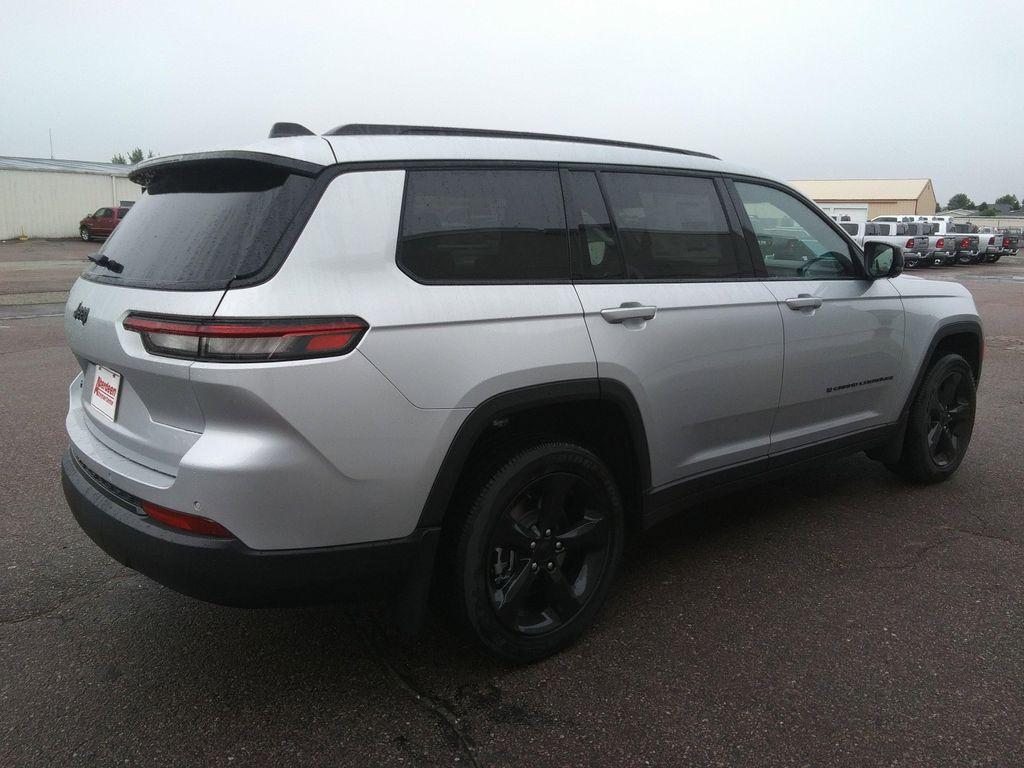 used 2025 Jeep Grand Cherokee L car, priced at $46,977