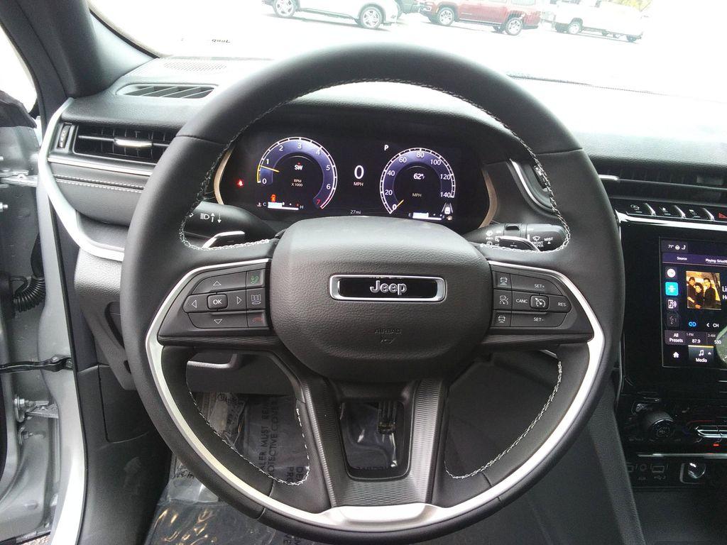 used 2025 Jeep Grand Cherokee L car, priced at $46,977