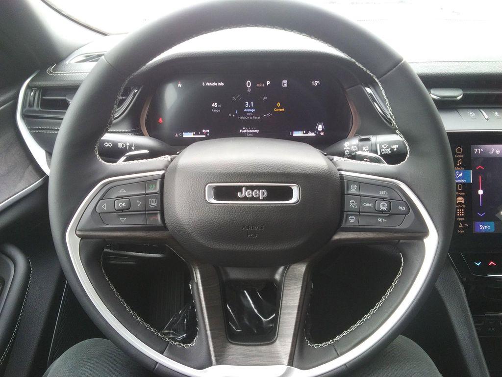 new 2026 Jeep Grand Cherokee car, priced at $49,977