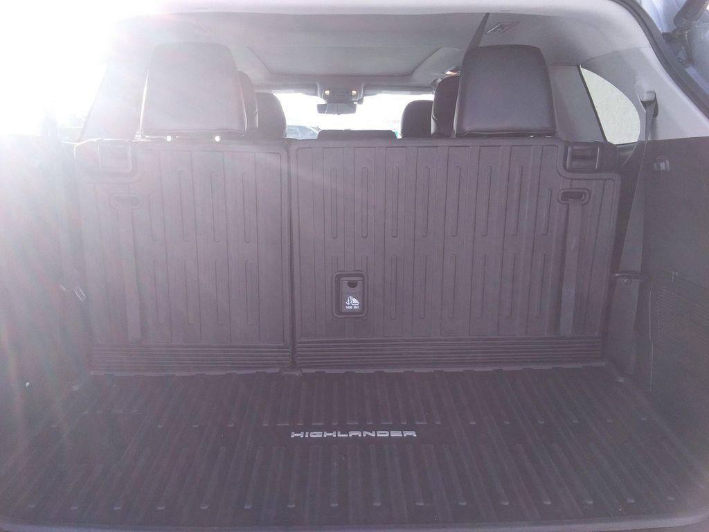 used 2021 Toyota Highlander car, priced at $36,900