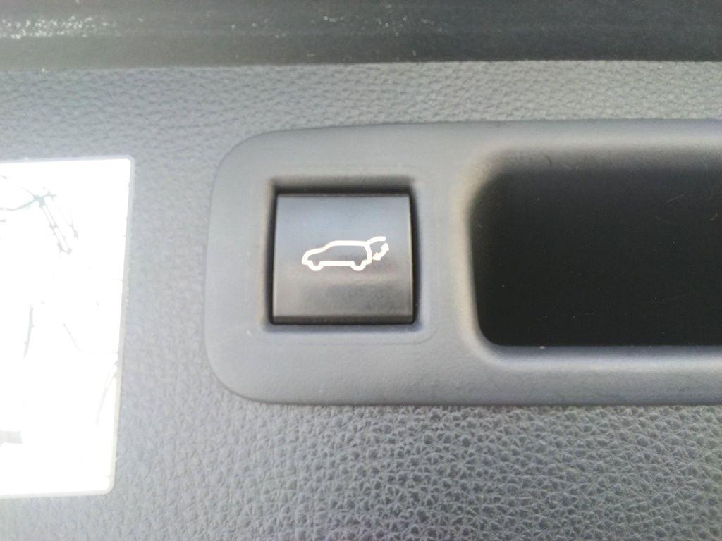 used 2021 Toyota Highlander car, priced at $36,900