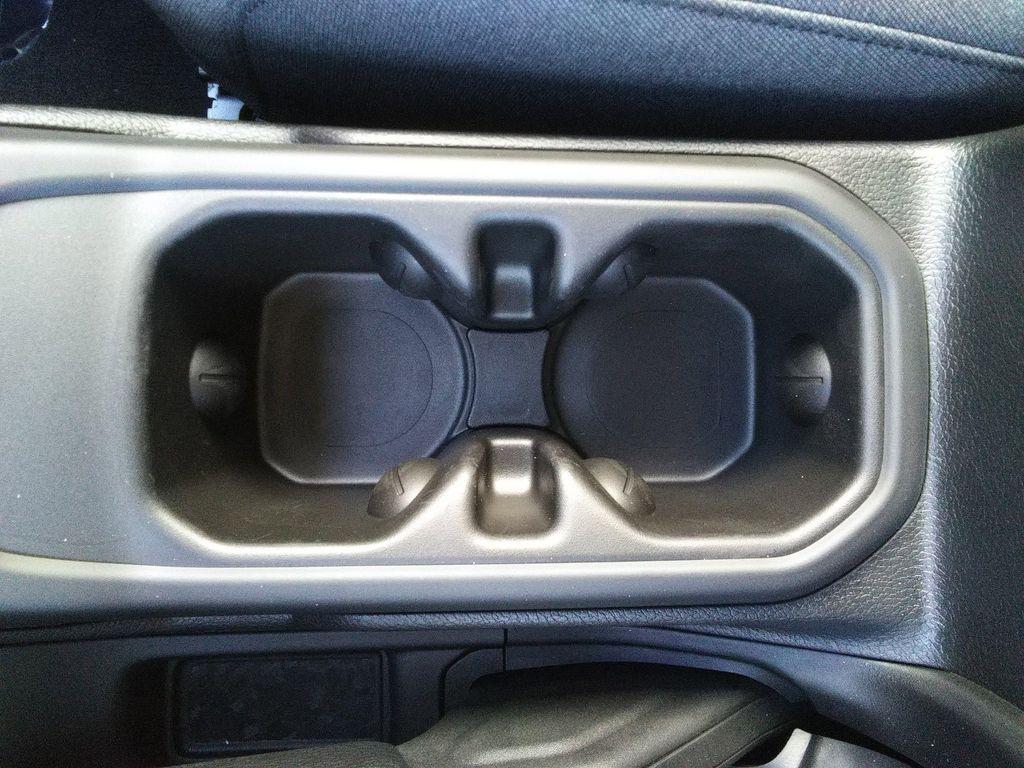 new 2025 Jeep Wrangler car, priced at $41,977