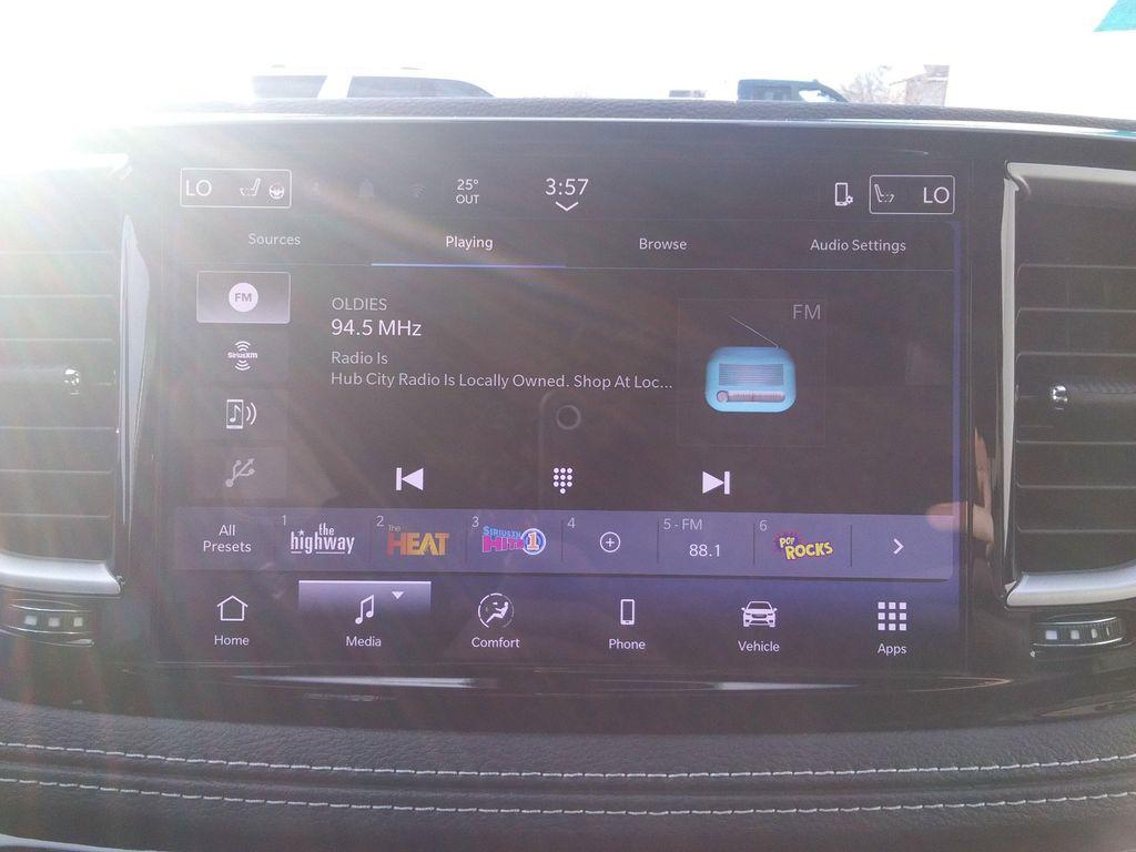 new 2026 Chrysler Pacifica car, priced at $43,977