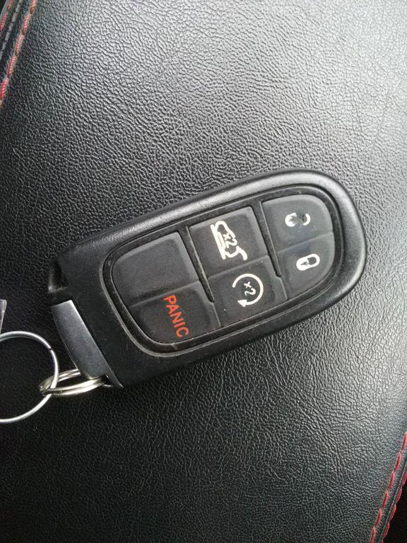 used 2019 Jeep Cherokee car, priced at $17,999